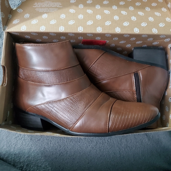 Chelsea boots with class - Picture 4 of 6